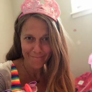 Meet your Posher, Lori